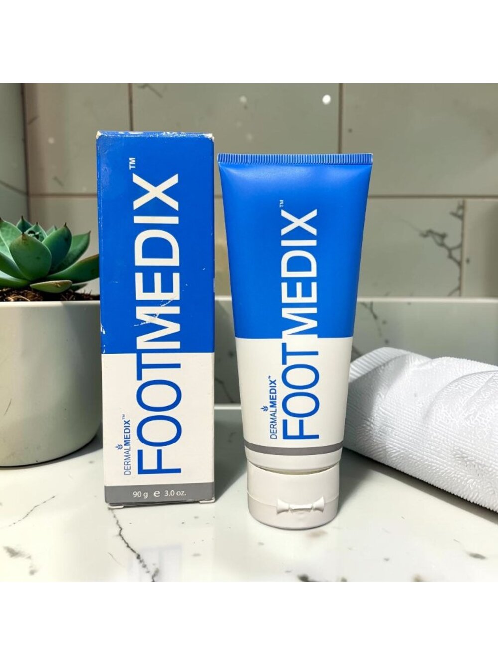DermalMedix FootMedix for Dry Cracked Feet Heels NEW 3.0 oz Tube Sealed